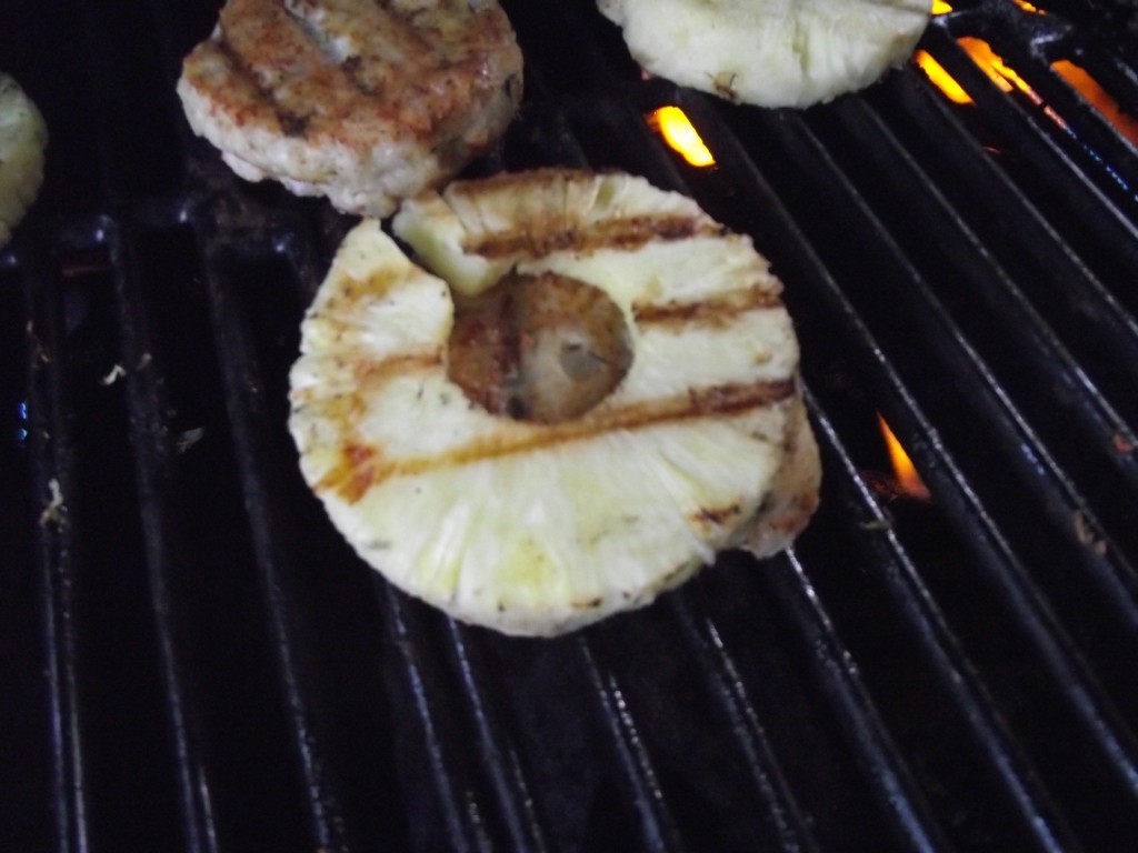 How to Make Grilled Grouper Burger 